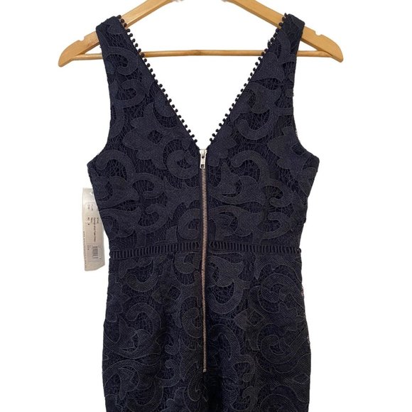 Ministry of Style Size AU6 US2 Navy Blue Lace Dahliah Midi Flare Dress New $229 - Picture 4 of 11